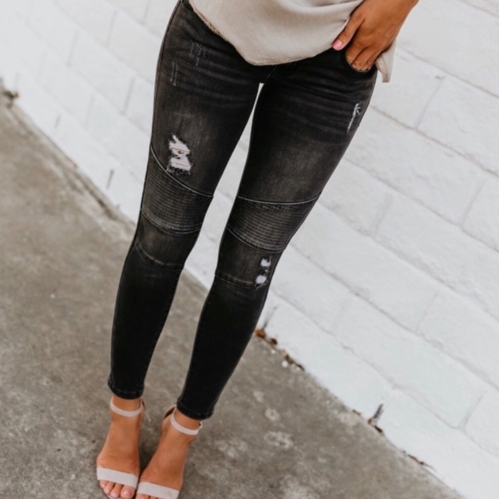 KanCan | Distressed Moto Skinny Jeans - Picture 4 of 6